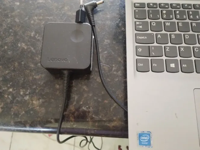 Notebook Lenovo seminovo