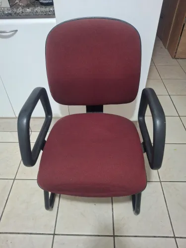 Cadeira fixa diretor (Peça única)
