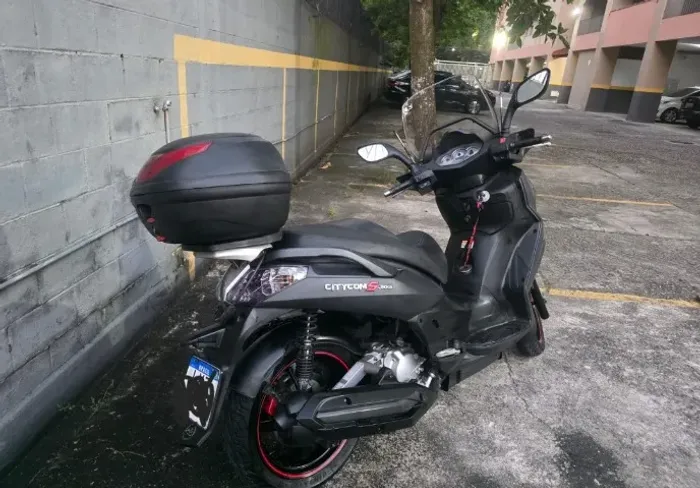 dafra citycom 300i com baú givi e acessorios toda revisada