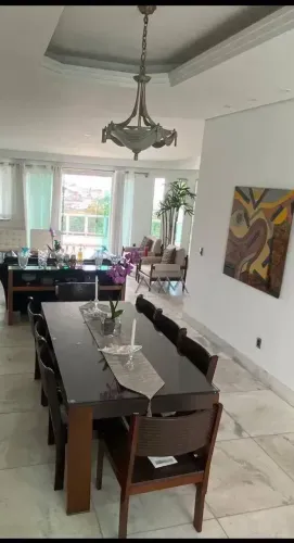 Casa à Venda no Mangabeira | 4 Quartos - 400 m²