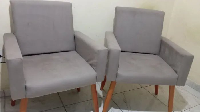 Kit duas poltronas suede