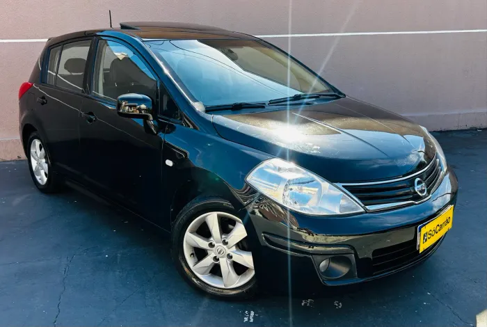 Nissan Tiida SL 1.8/1.8 Flex 16V Aut. 2012