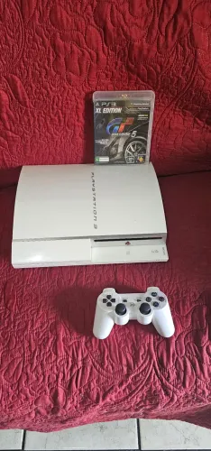 PS3 DESBLO. EDIÇÃO LIMITADA COM CONTROLE SIMILAR TUDO FUNCIONANDO. CABO E 1 JOGO BRINDE