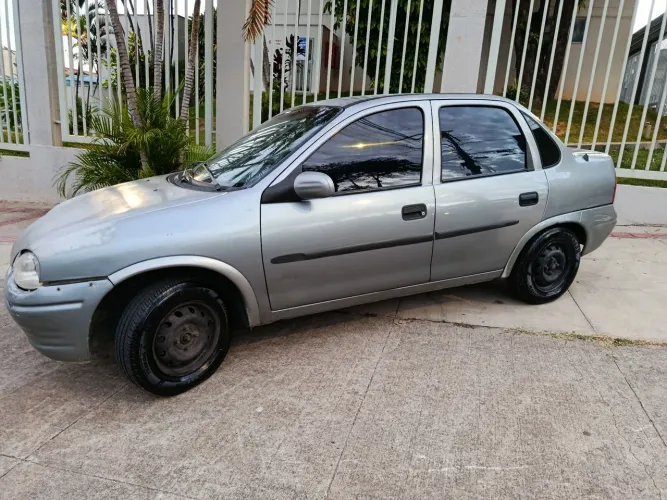 Chevrolet Corsa GL 1.6 MPFI / 1.4 EFI 2P E 4P 1997