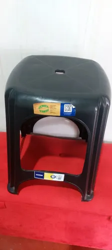 Banquinho 25 reais preto novo