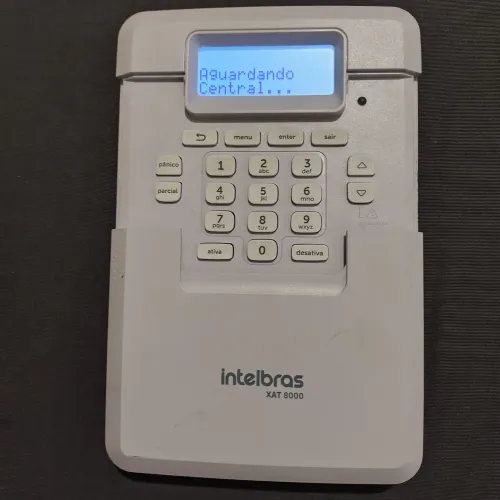 Teclado Intelbras para centrais XAT 8000