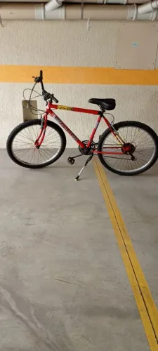 Bicicleta Houston aro 26 vermelha