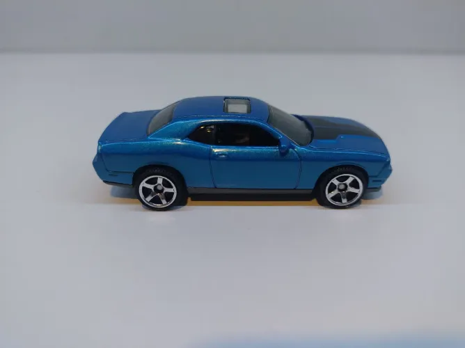 Carrinho Matchbox Dodge Challenger Azul Loose Novo