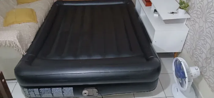 Vendo colchão inflável eletrônico.