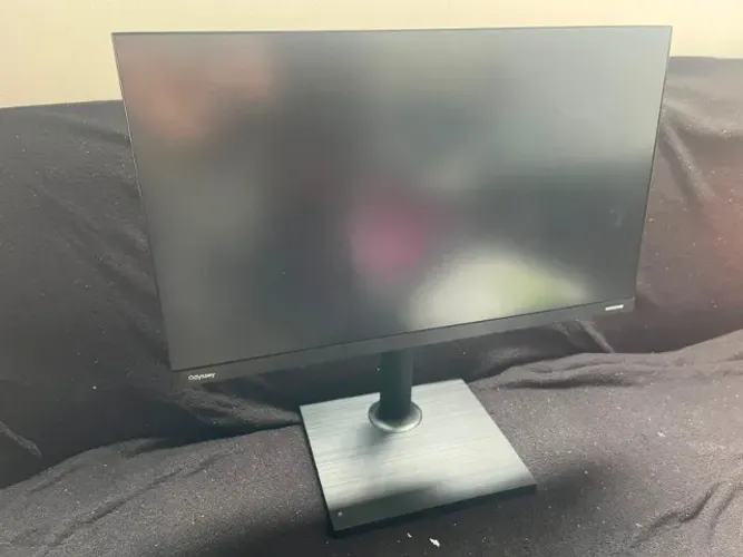 Monitor Gamer Samsung Odyssey G30 24", FULL HD, Tela Plana, Painel VA, 144Hz, 1Ms, HDMI, F