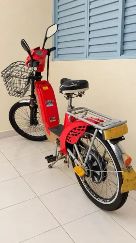 VENDE-SE BICICLETA ELÉTRICA