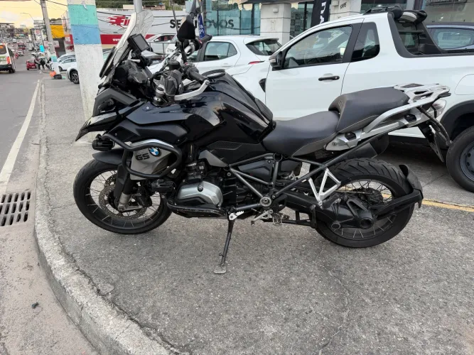 BMW 1200  mais nova do Rio  