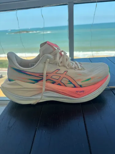 ASICS SUPER BLAST 3 Tamanho 40