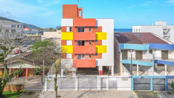 Apartamento com 1 dormitório para alugar por dia - Centro - Guaratuba/PR