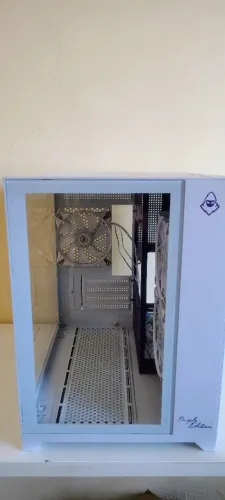 Gabinete Mancer CV100 (Mid-Tower)