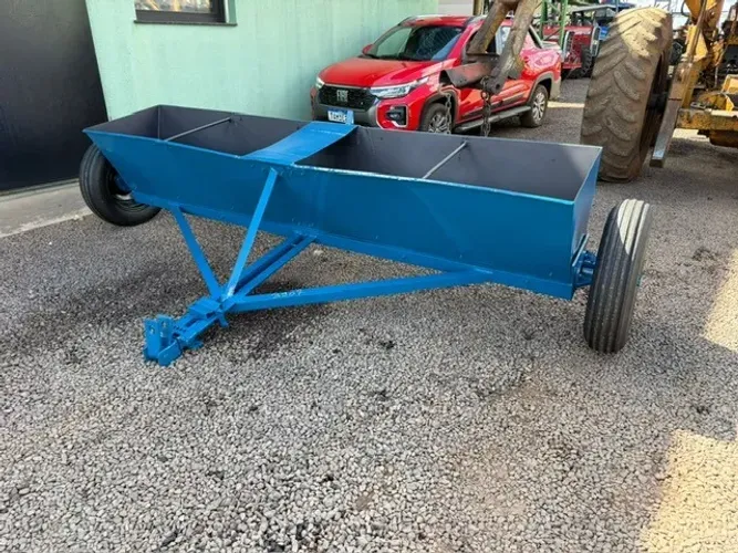 Distribuidor Calcário 1.500 kgs 