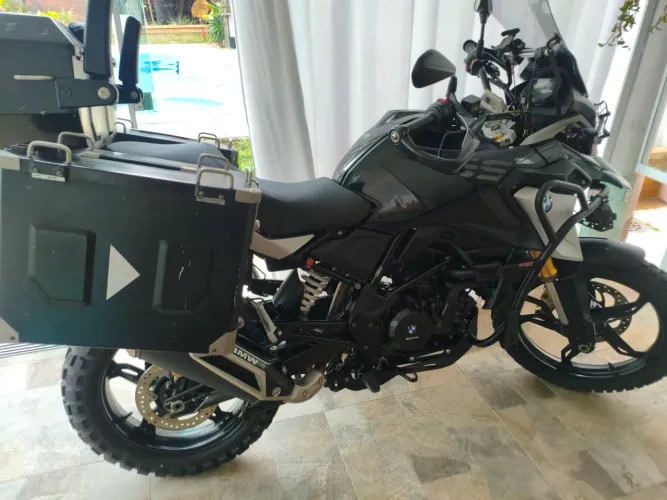 Moto BMW G310gs Equipada 