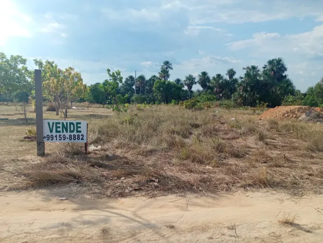 Vende-se terreno quitado