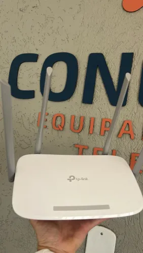 Kt 20 Roteador G5 branco com fonte