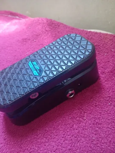 Pedal wah e expressão jamjum