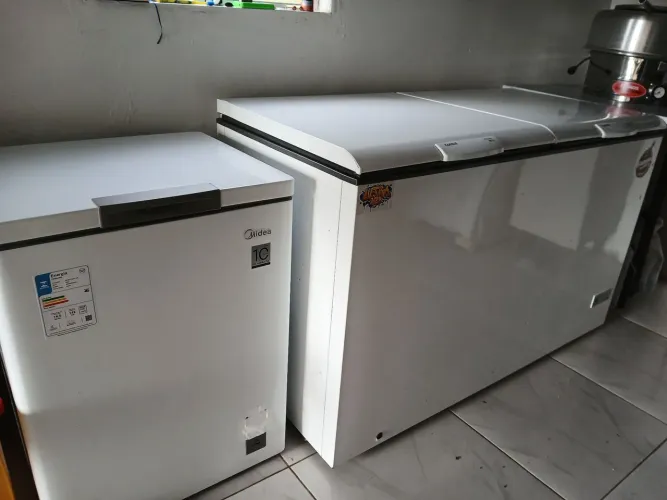 2 Freezers e 1 forno