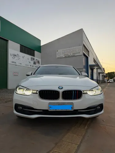 BMW 320I A Modern/sport TB 2.0/a.flex 16V 4P 2017