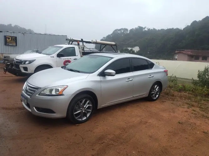 Nissan Sentra Unique 2.0 Flex Fuel 16V Aut. 2016