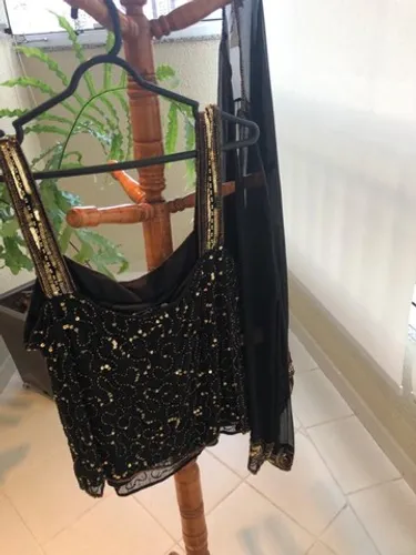 Conjunto blusa e capa - novíssimo 