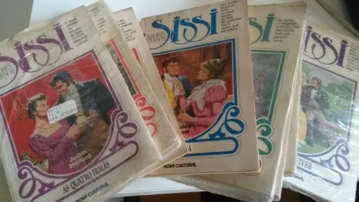 Livros da coleção de romance de banca -Sissi