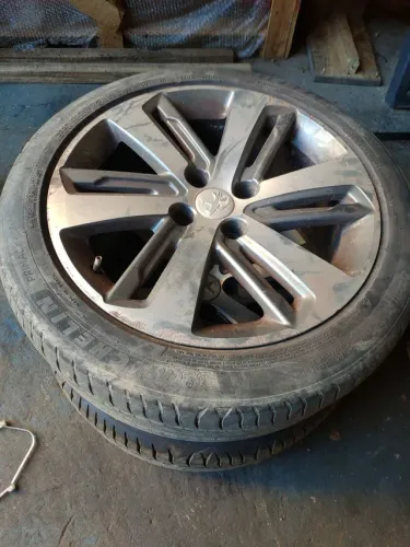 Jogo de rodas originais Peugeot 308 2016 aro 17