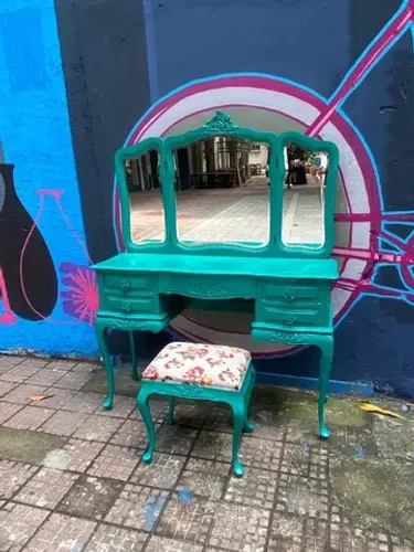 Penteadeira Laqueada Com Banqueta Estilo Chipandelle