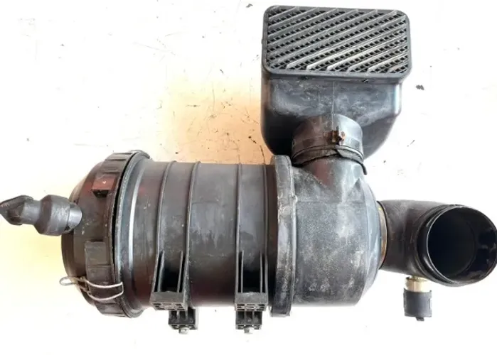 Carcaça Filtro De Ar Iveco Vertis 90v18 90v16 90v130 Original