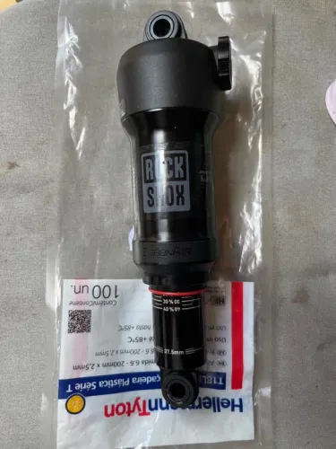 RockShox Deluxe Select RL 190x37,5 sem trava
