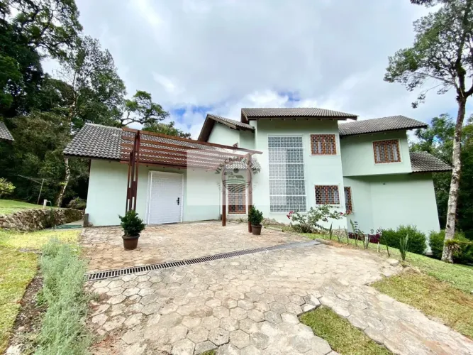 Sitio de alto padrão em Campo Alegre em condomínio, residência com 500 m² construídos e te