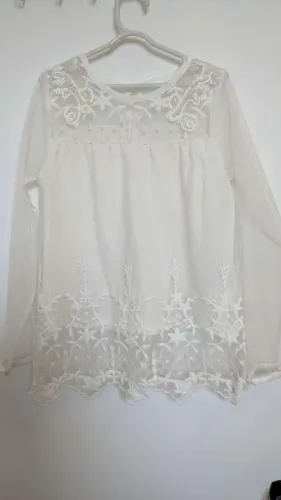 Blusa de renda branca infantil tam.8-9