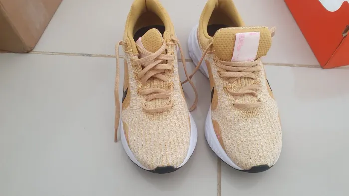 Tênis Nike novo original com NF