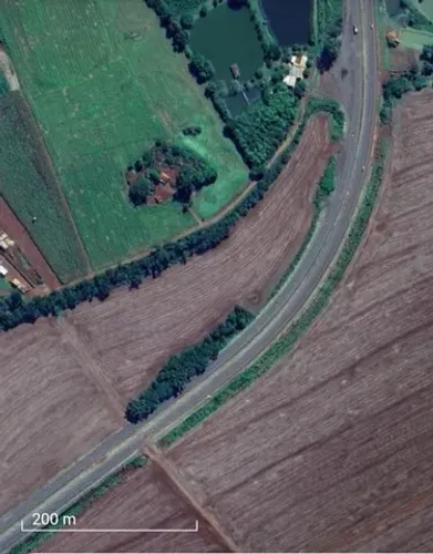 Área de 23.568 m2 com frente para rodovia Dr Camargo topografia plana,R$ 600.000,00