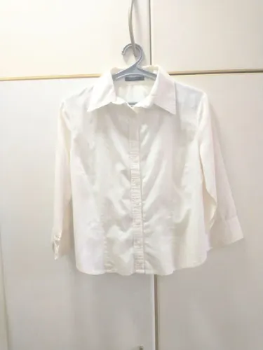 Camisa branca / creme