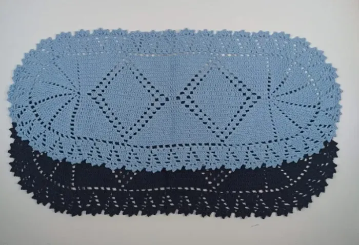Tapete Oval De Crochê Em Barbante 50x110cm Artesanal