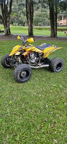 Quadriciclo Yamaha 450