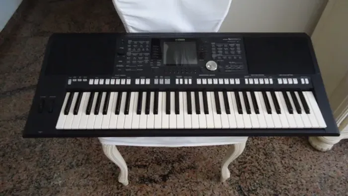 Teclado Yamaha PSR - S-950 ( Bem novinho - Não Envio - Não Troco ) 