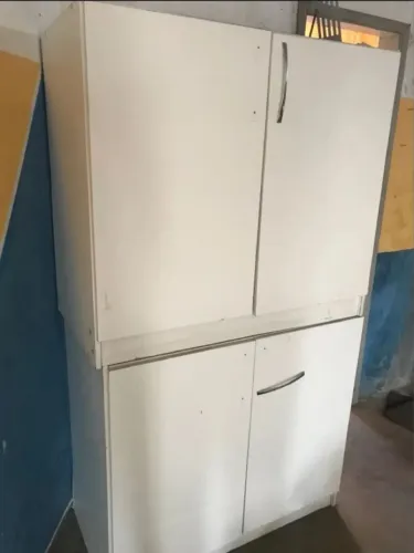 Armário em 100% MDF -  Usado e barato - leia a descrição 