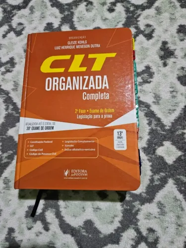 CLT Organizada Completa Juspodivm 13ª edição - boa para estudar e usar na OAB
