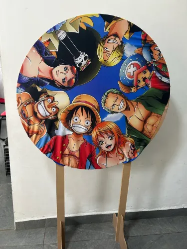 Painel redondo de mdf e capa de one piece 