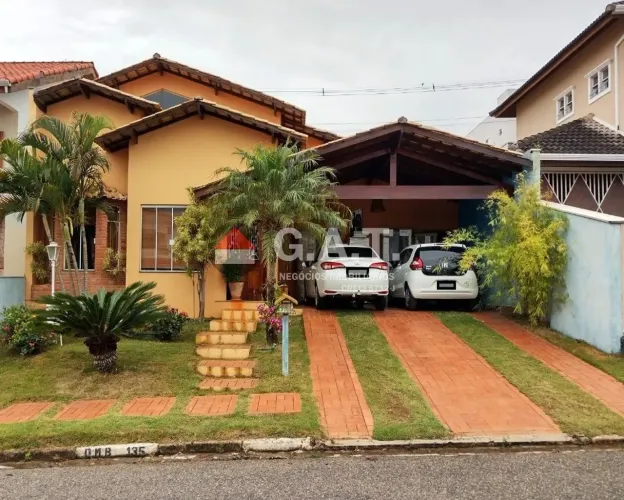 CASA EM CONDOMÍNIO À VENDA NO IBITI DO PAÇO - SOROCABA/SP