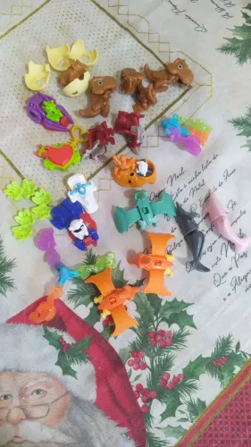 Brinquedos diversos Kinder Ovo