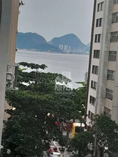 Apartamento 2 por andar com 3 quartos, 1 suíte, varanda, 110m² por R$ 1.100.000,00 - Icara
