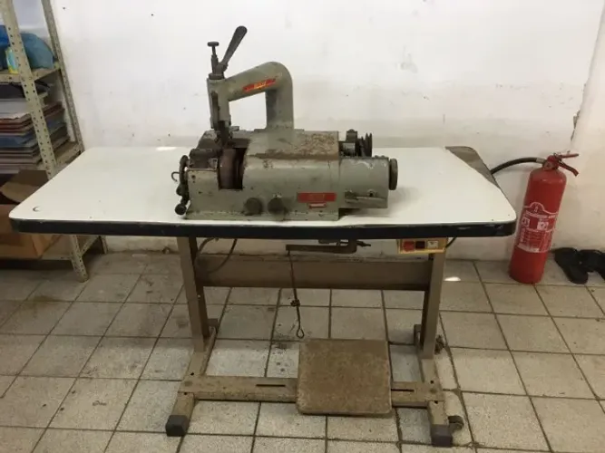 Maquina de Chanfrar couro Nissin ns-801