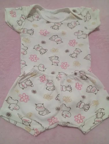 Conjunto de Bebê Bory e Short Estampa de Hipopótamo
