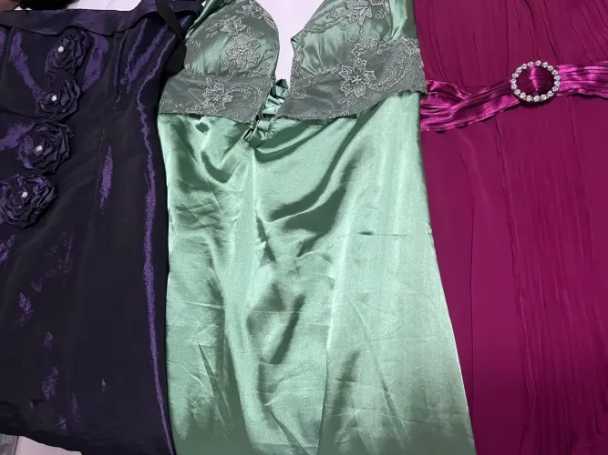 Vestidos Elegantes: Roxo, Verde e Pink